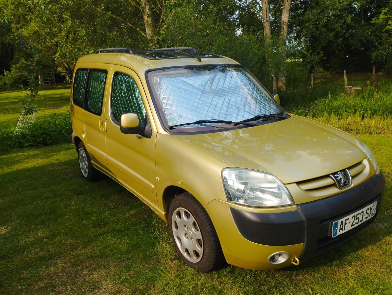 Rideau Isolant/Occultant Peugeot Partner I 1996-2008 - immagine 17